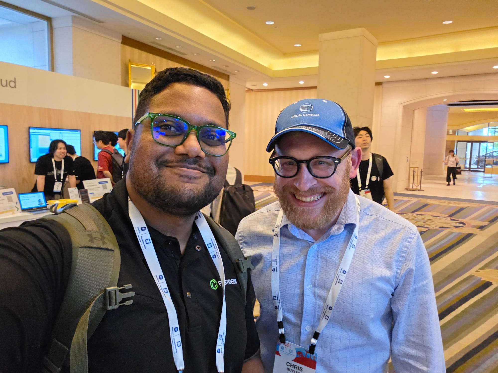 KubeCon + CloudNativeCon Japan - lobby selfie with Chris from OSCA Congress